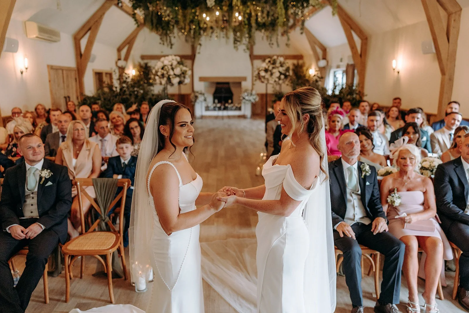 THE-RIVER-BARN-LANCASHIRE-WEDDINGS-009.jpg