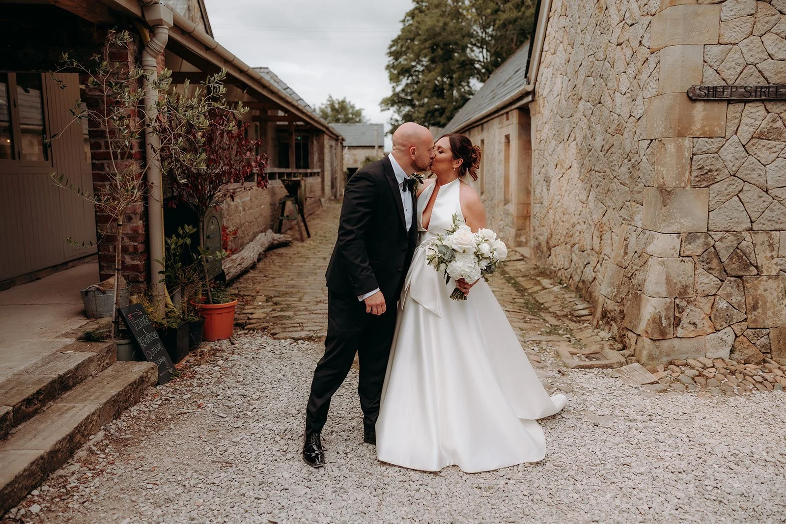 WYRESDALE-PARK-WEDDING-PHOTOGRAPHER-012.jpg