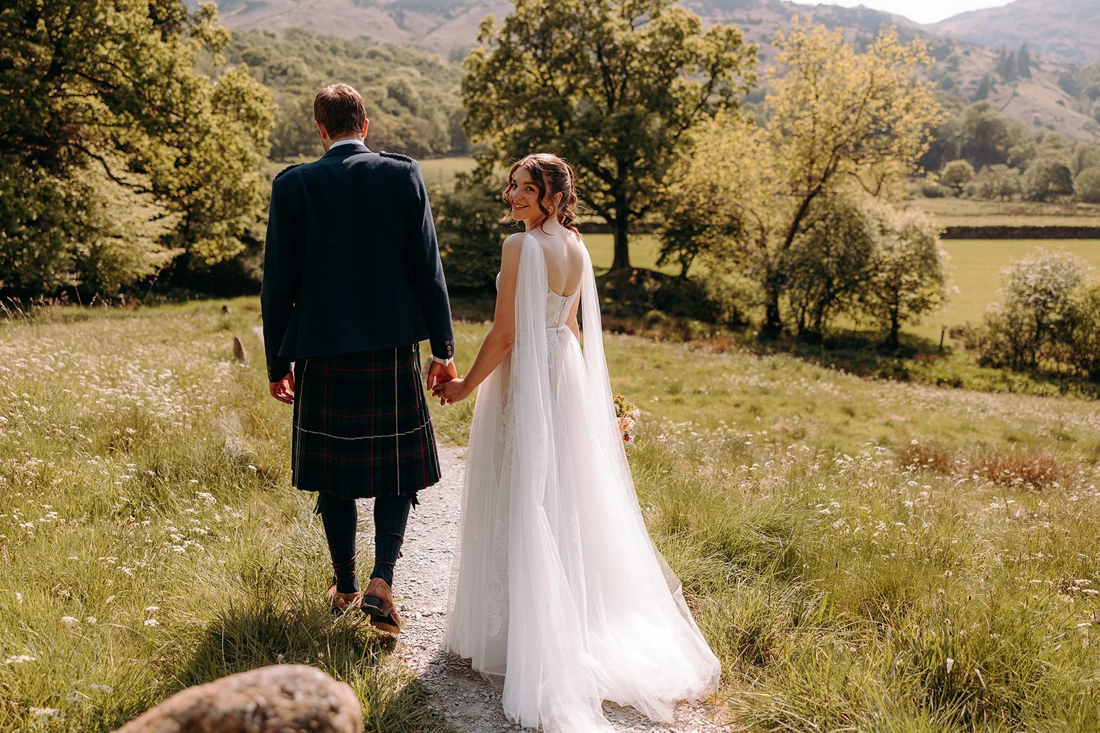 LANCRIGG-WEDDING-PHOTOGRAPHER-09.jpg