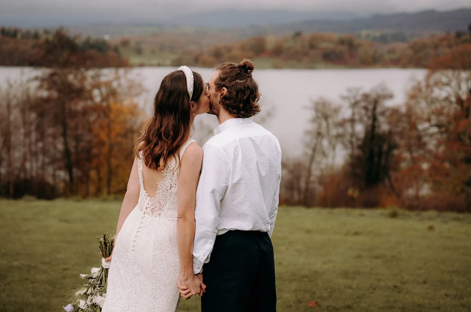 Autumn wedding photograph at Cragwood