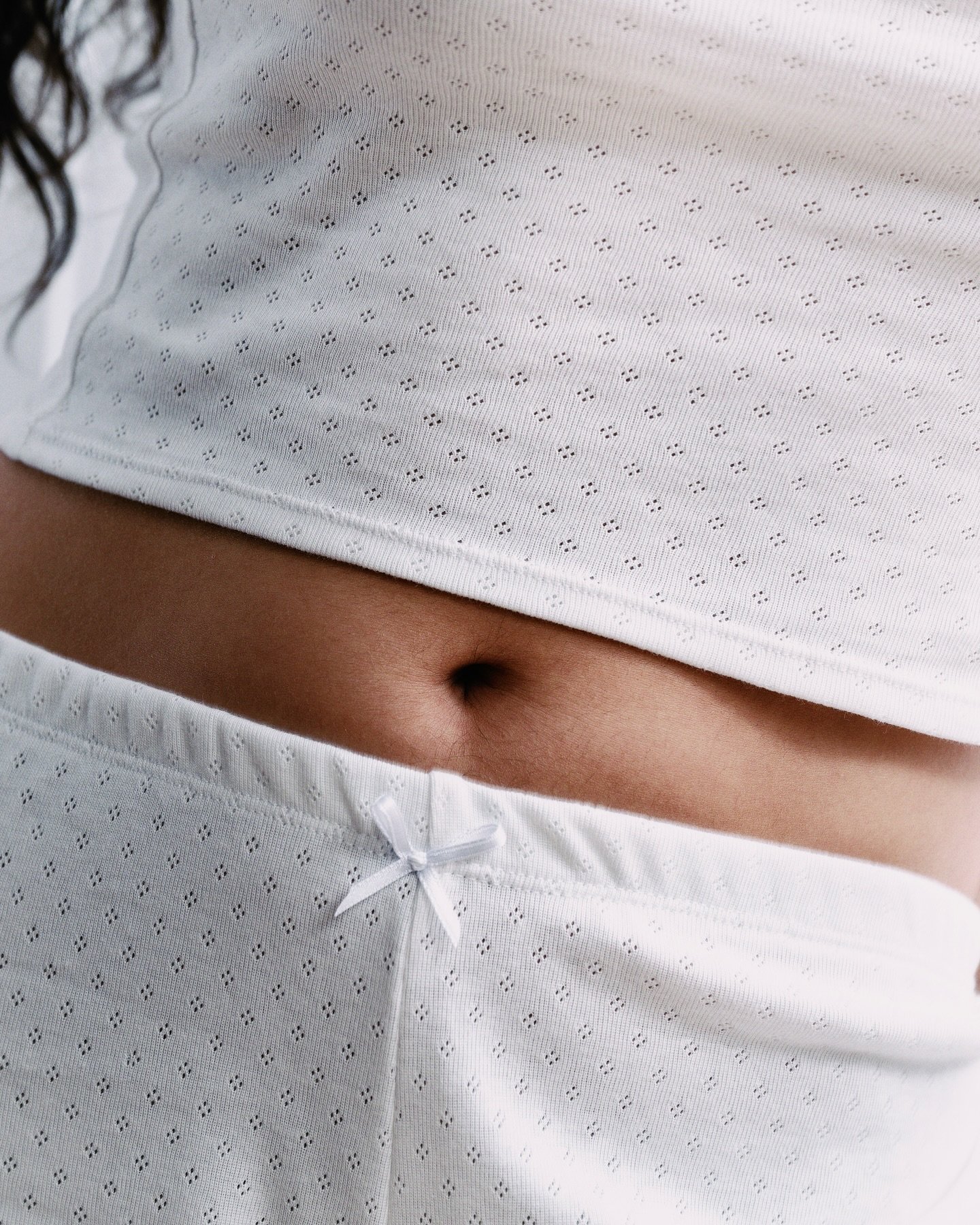 -10% sur nos packs en pointelle de coton 🇫🇷
Fabriqu&eacute;s en France et pens&eacute;s pour durer.
Nos packs en pointelle de coton offrent confort et d&eacute;licatesse, Ton nouveau duo pr&eacute;f&eacute;r&eacute; pour des dimanches cocooning ☁️