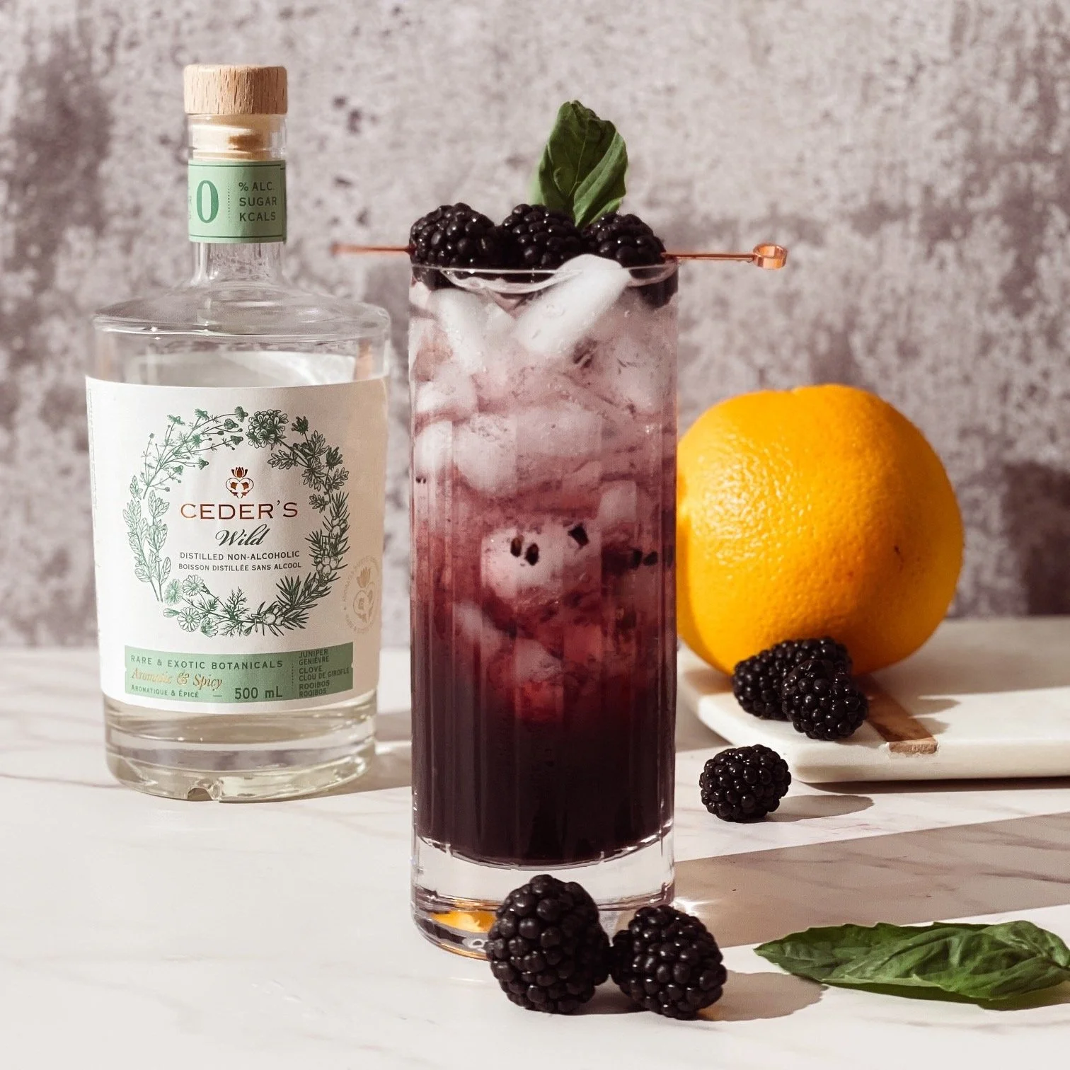 Blackberry Gin Fizz - the best low sugar non-alcoholic cocktail