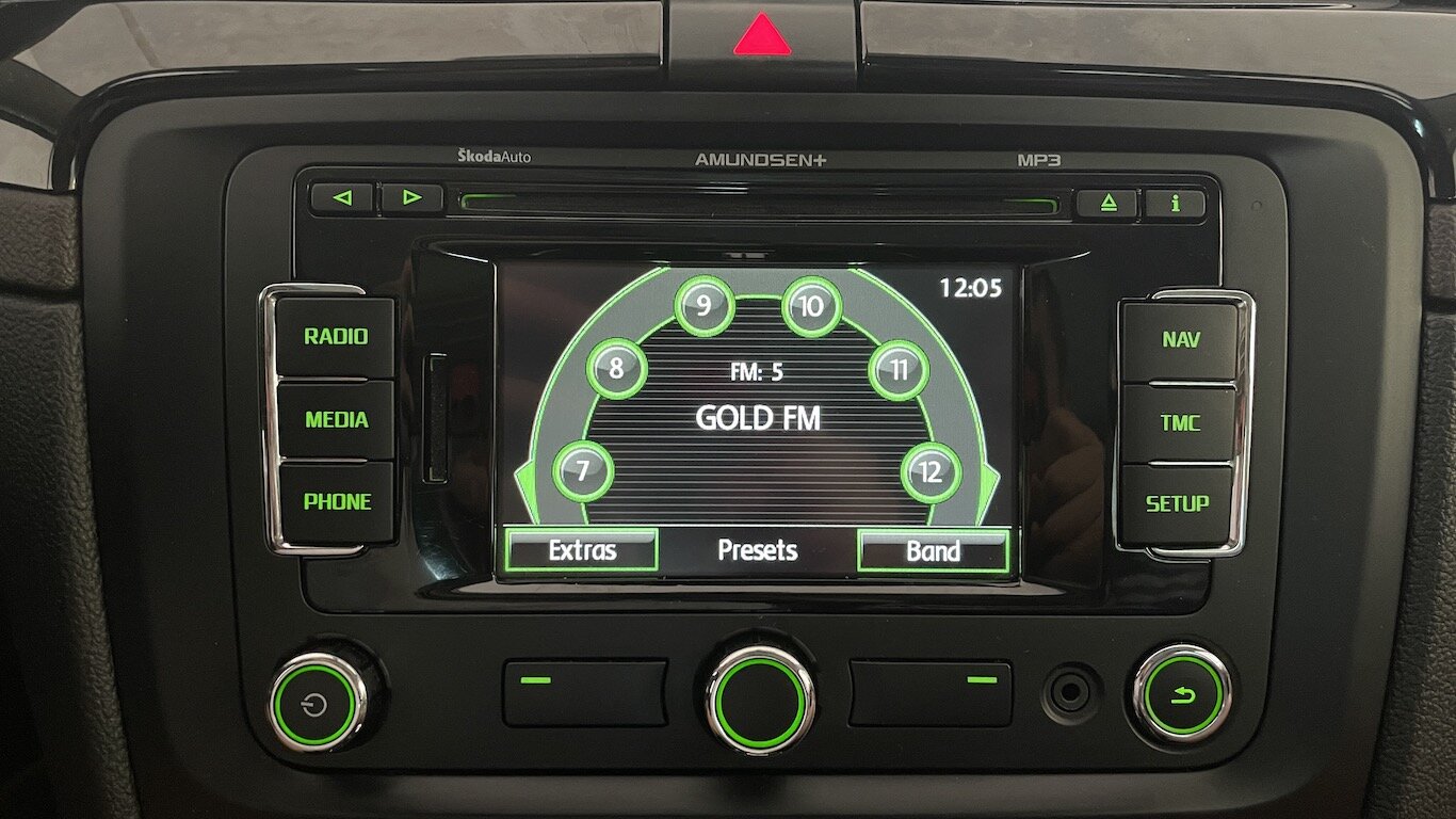 Škoda Superb L&amp;K radio