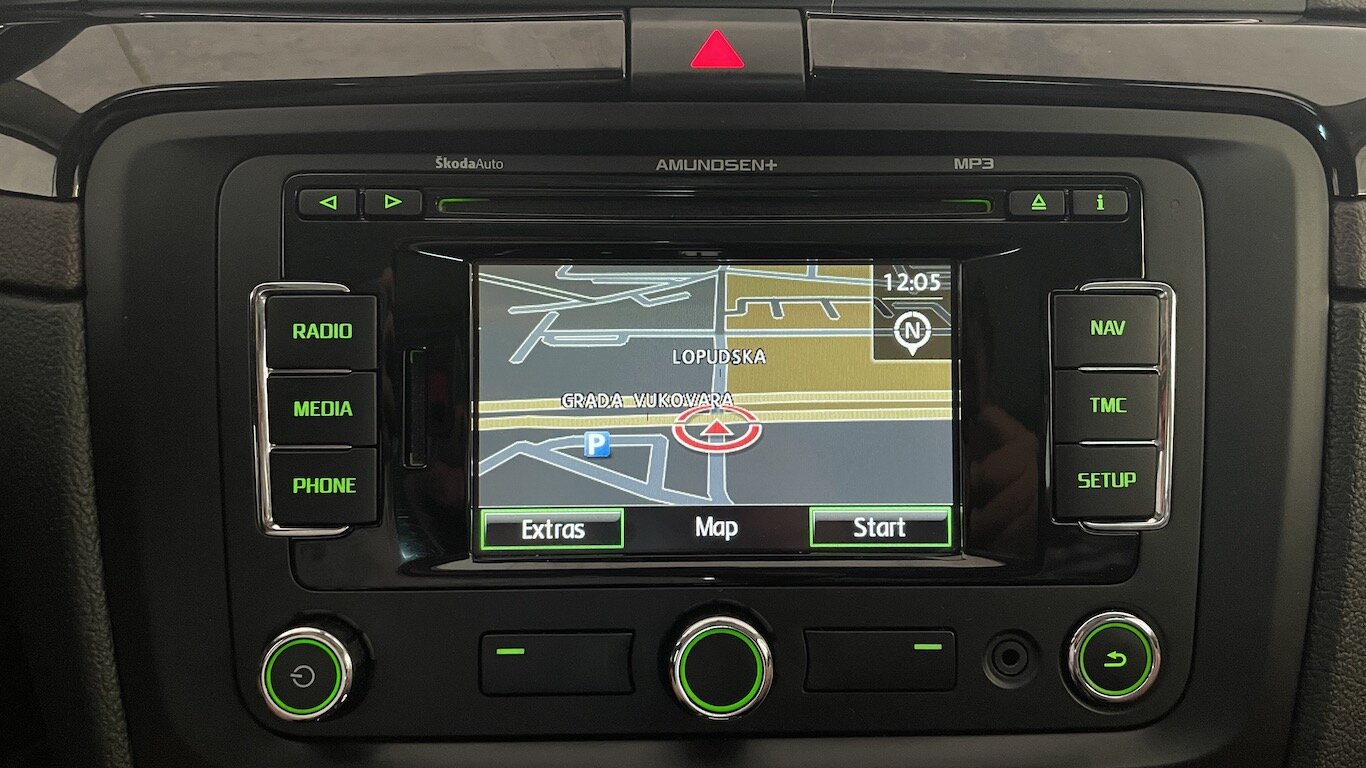 Škoda Superb L&amp;K navigacija
