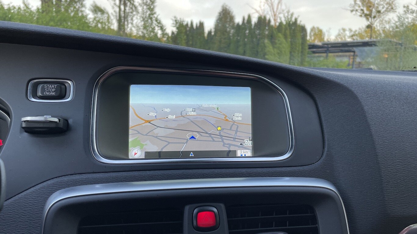 Volvo V40 navigacija