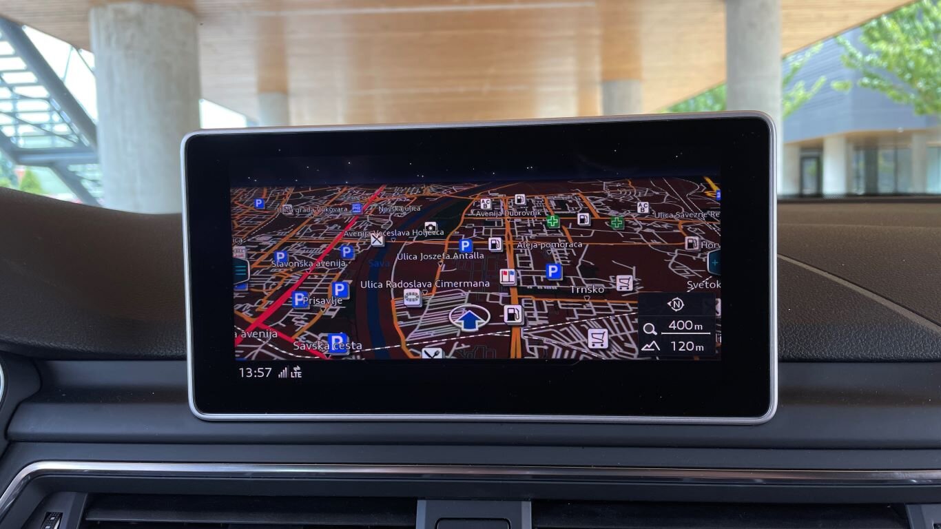 Audi S5 Quattro navigacija