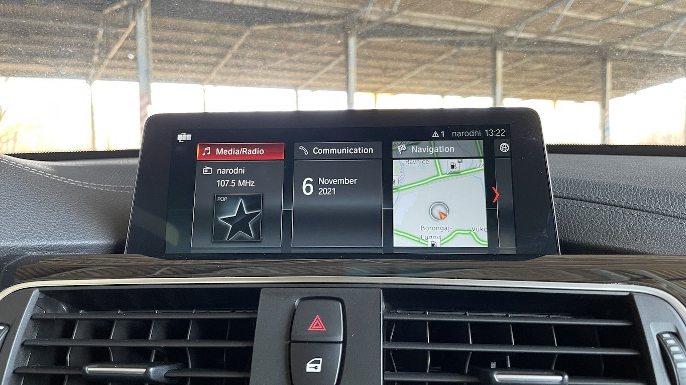 BMW serija 3 GT home screen