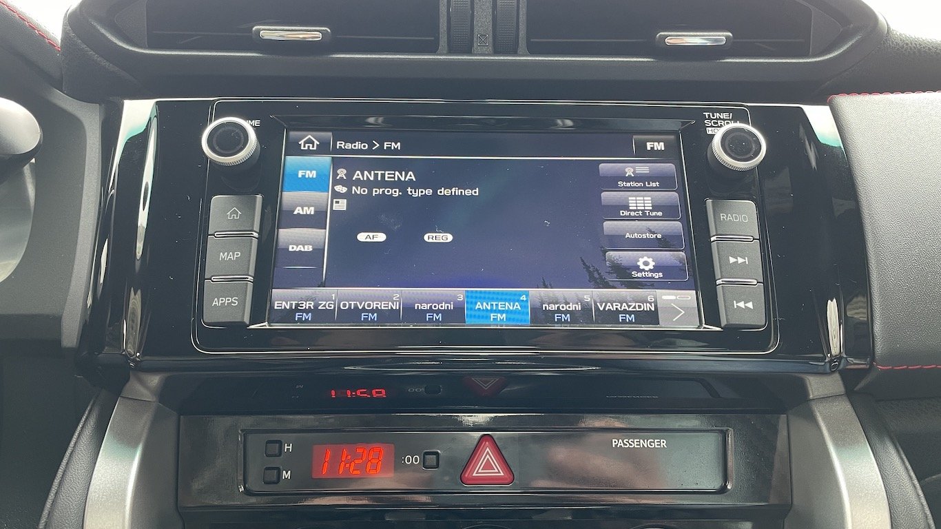 Subaru BRZ radio