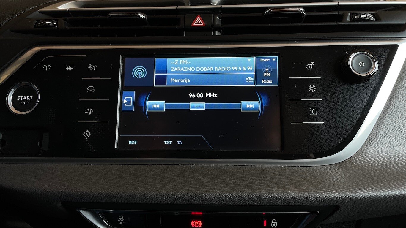 Citroen C4 Grand Picasso 1.6 BlueHDi Exclusive radio