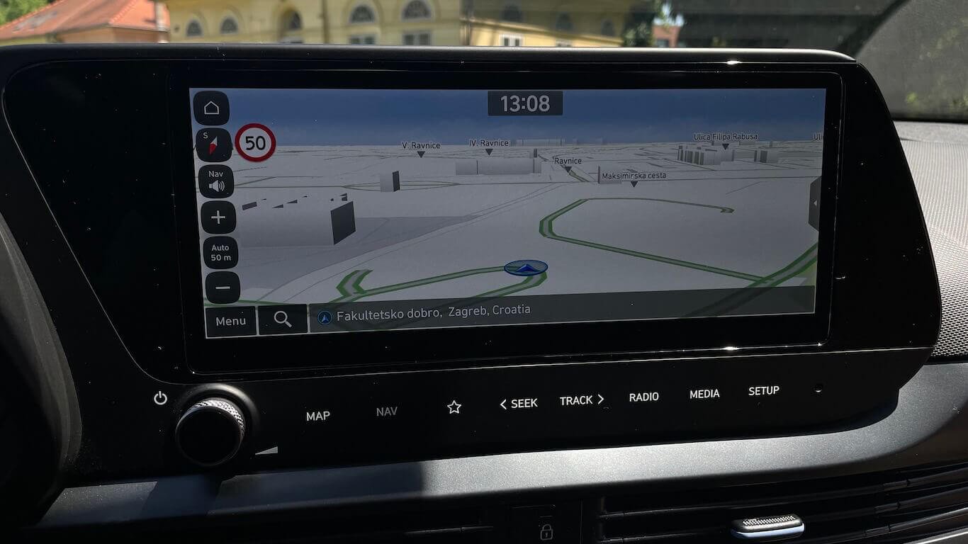 Hyundai i20N navigacija
