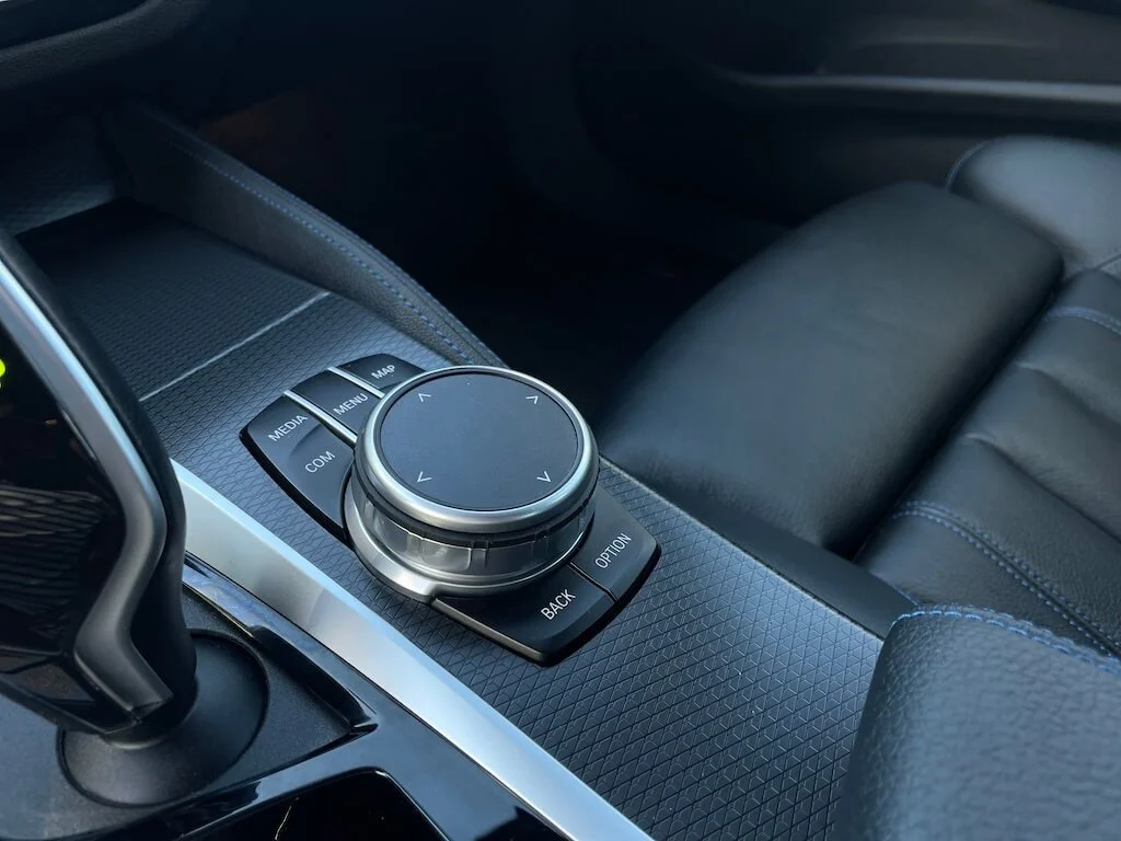 BMW serija 5 G30 530d xDrive kotačić iDrive