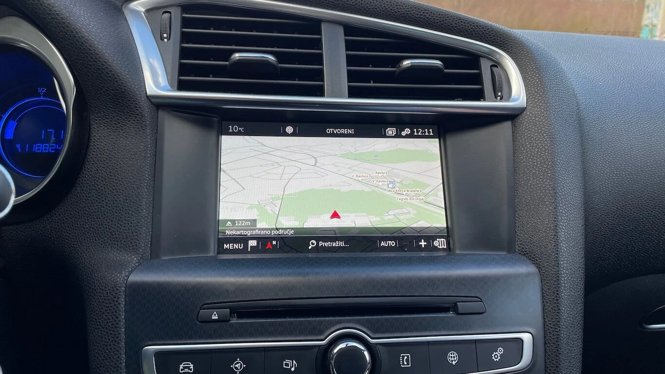 Citroen DS Automobiles DS4 1.6 HDi navigacija