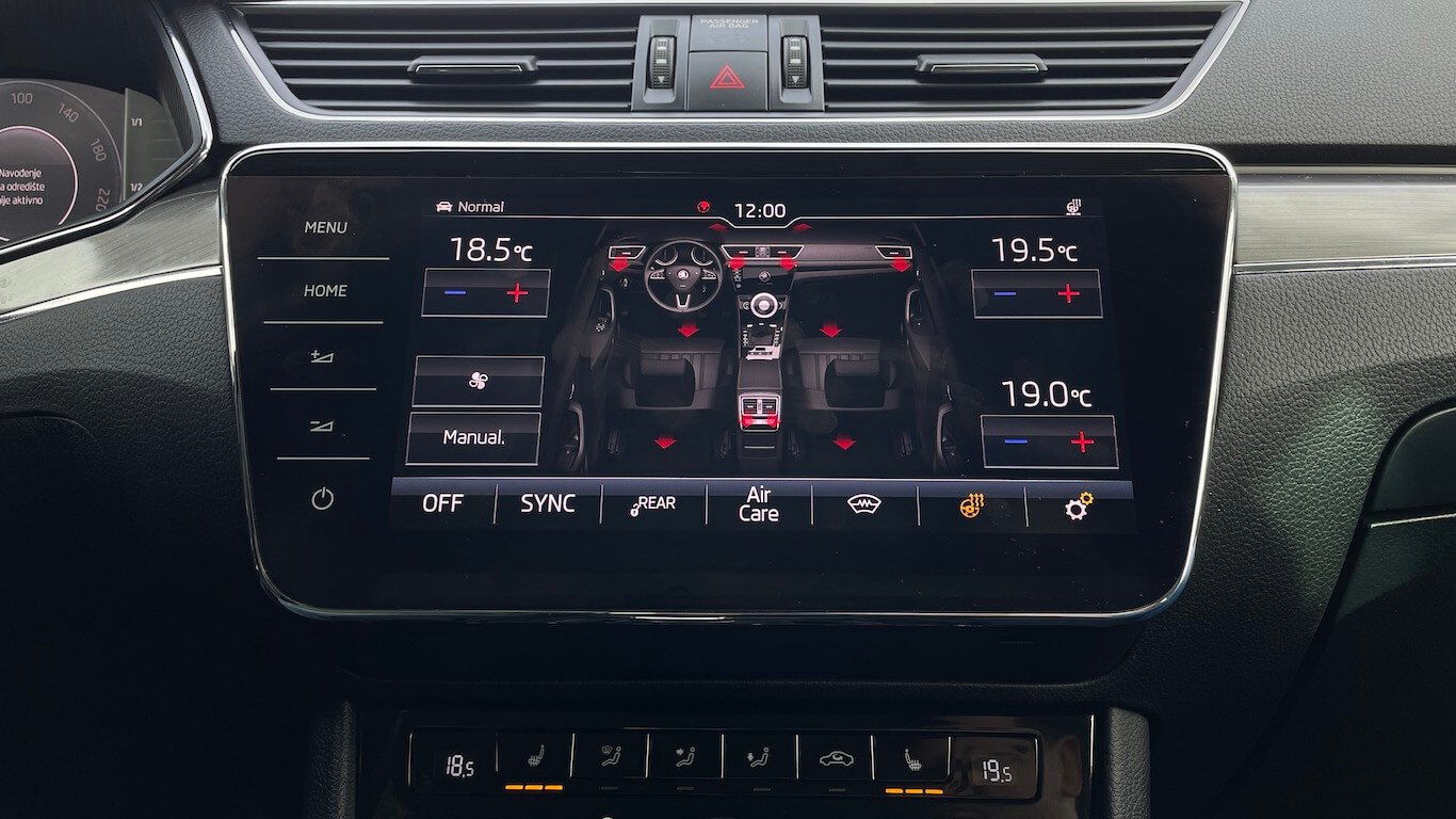 Škoda Superb Combi Scout 2.0 TDI 4x4 klimatizacija