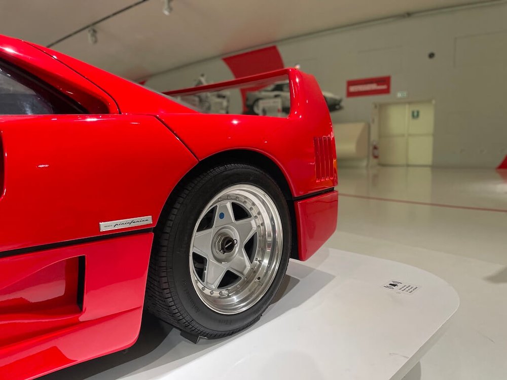 Ferrari F40 spojler