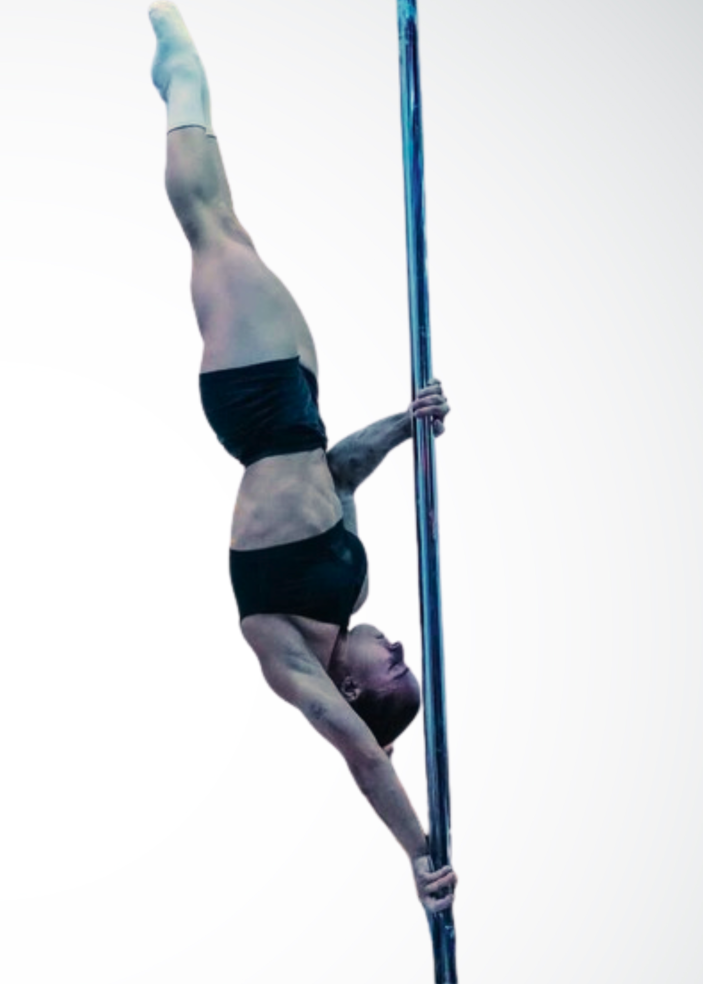 Luisa Macedo pole dance instructor and movement coach teaching strength and flexibility training