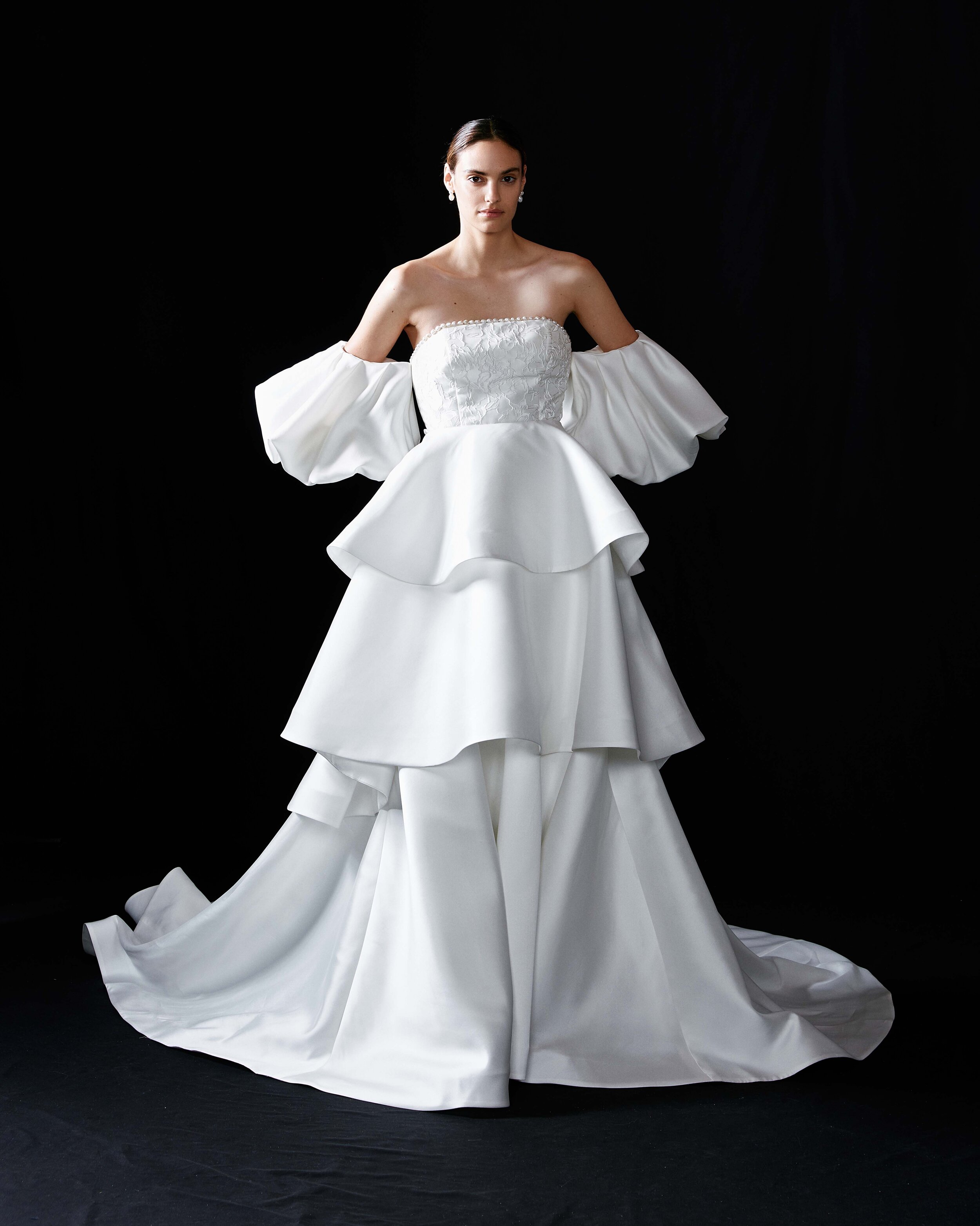 Sebastien-Luke-Bridal-FW22_Look 4_1.jpg