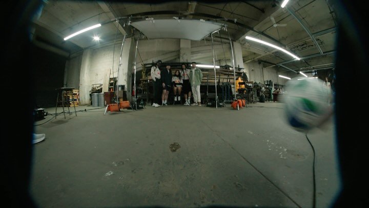 Recent DP project for @newyorkredbulls 🎥
(Some sound bites of me directing if you swipe)

Creative Director: @maulbeck
DP:
🙋🏽&zwj;♂️
@krisw1
@cwpr0ductions_
Editor: @joecavallini
Photo:
@matthewdavidstitch 
@tmypictures
@jackisjackwas