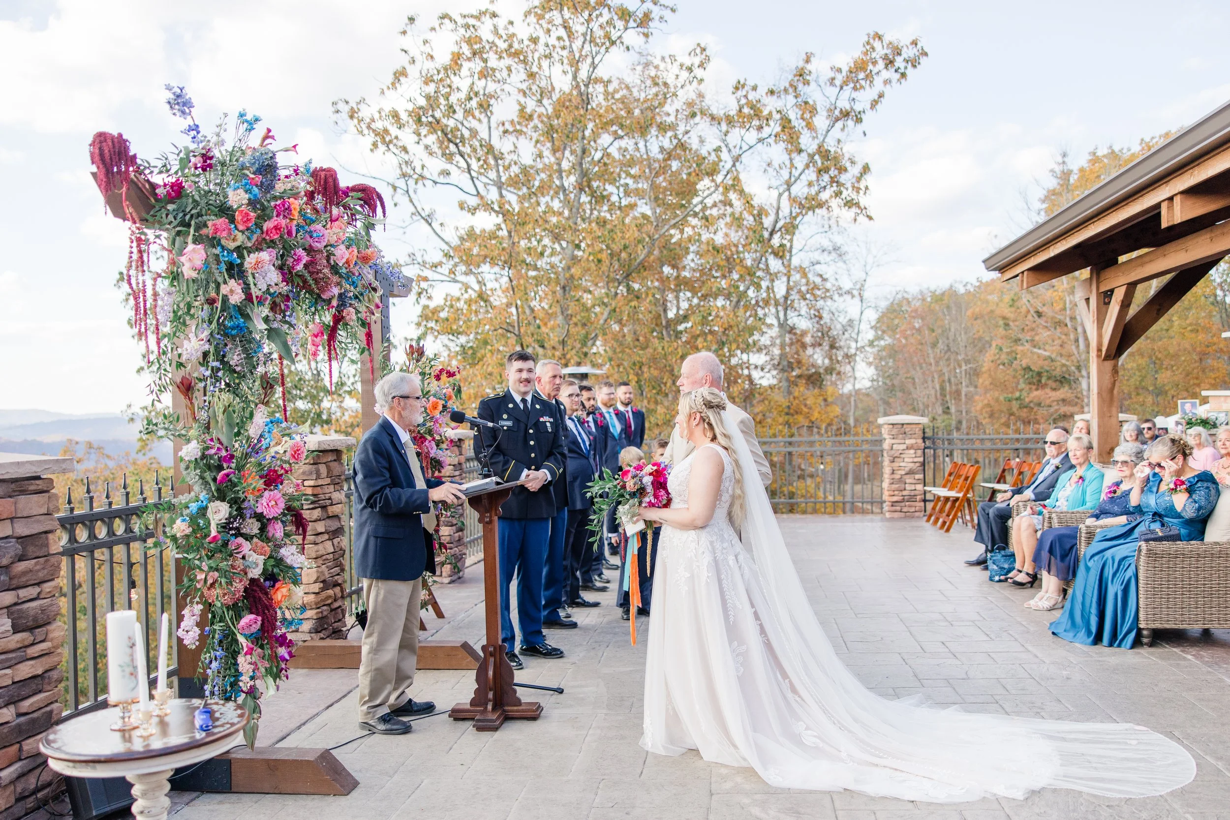 katelyn-workman-photography-grandview-cottages-wedding-353.jpg at the alter.jpg