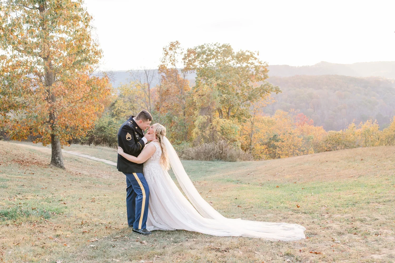 katelyn-workman-photography-grandview-cottages-wedding-615.webp