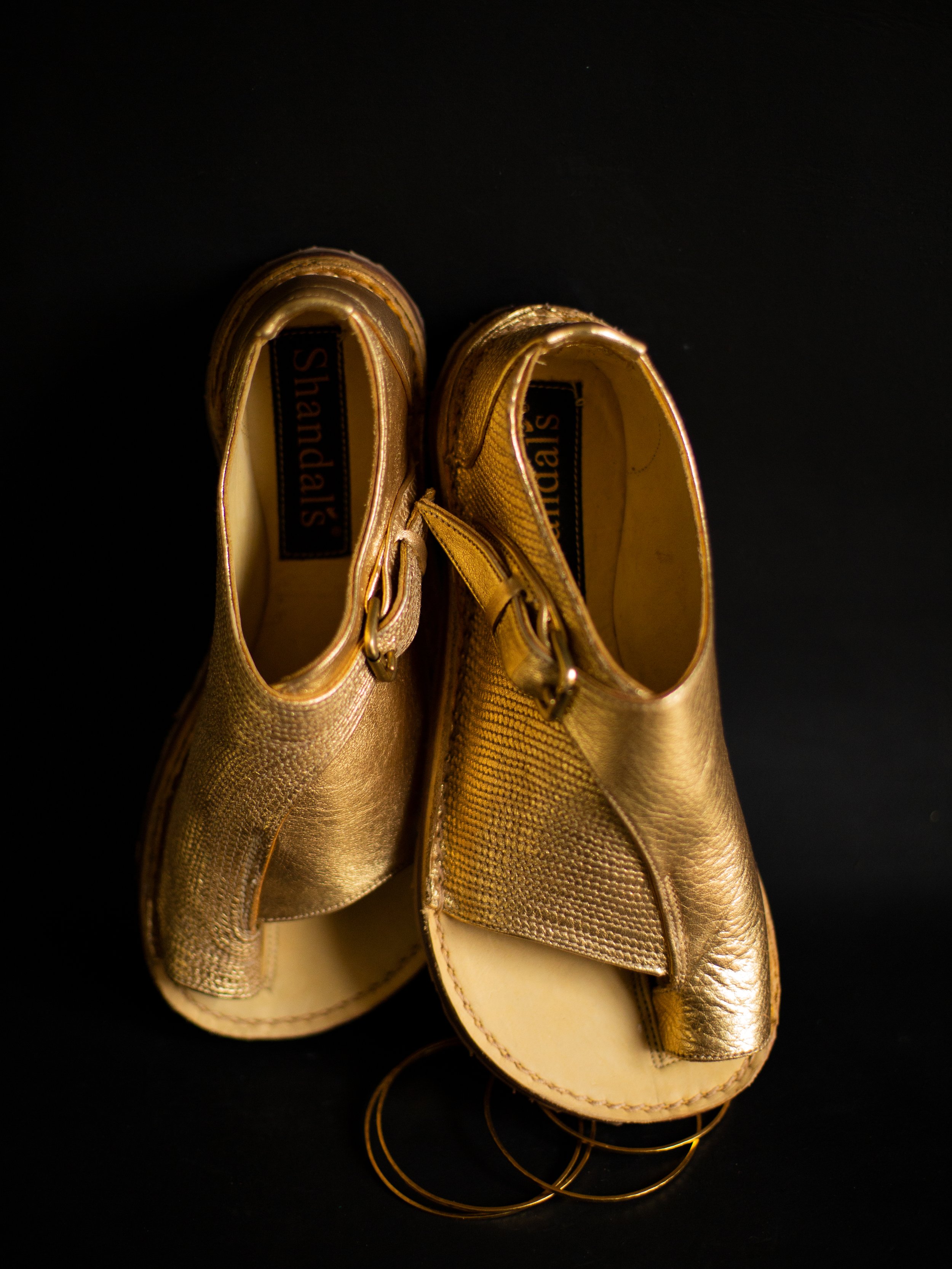 Ruths Golden Shandals