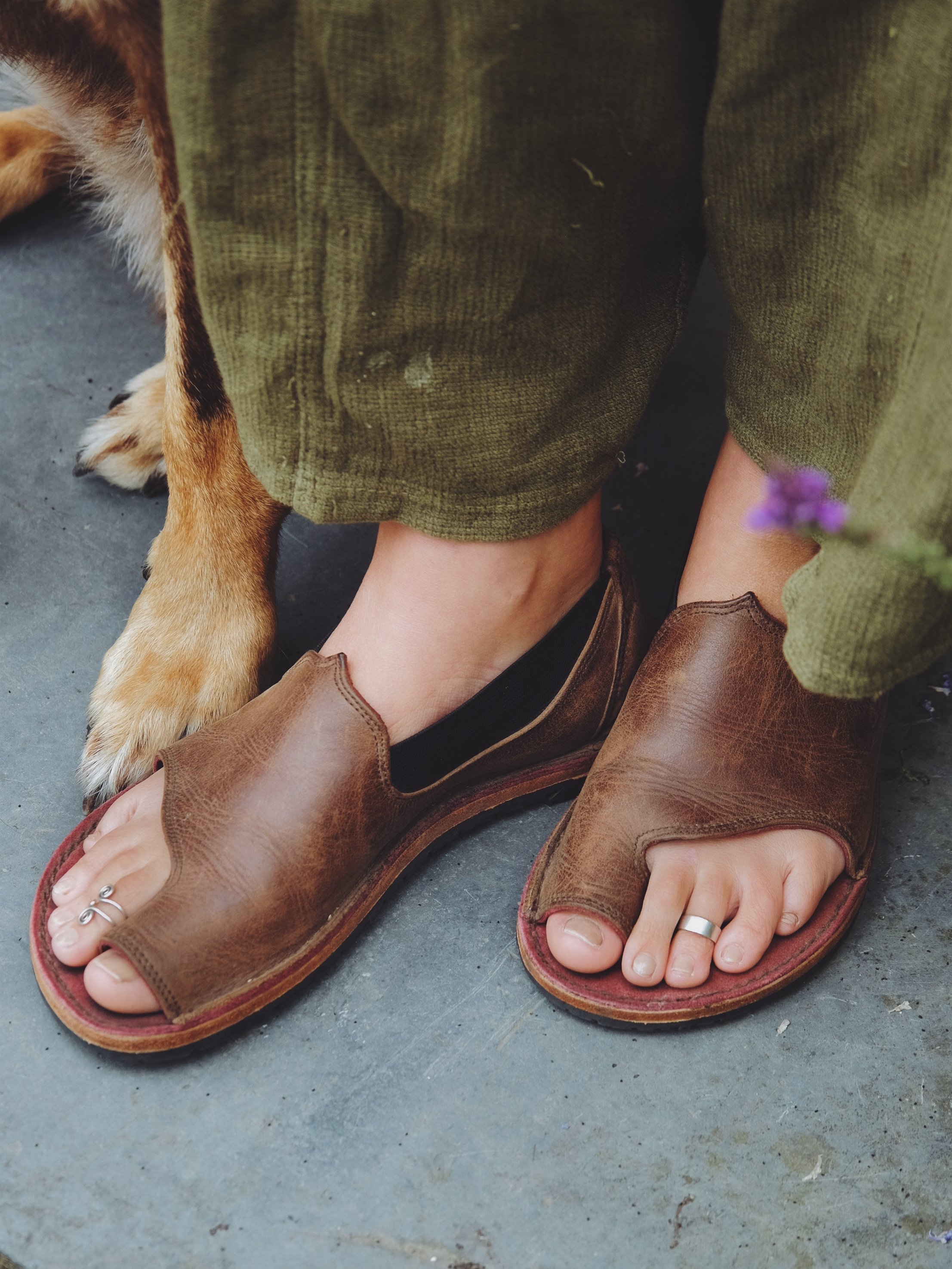 Sarah wearing her tanned leather Shandals