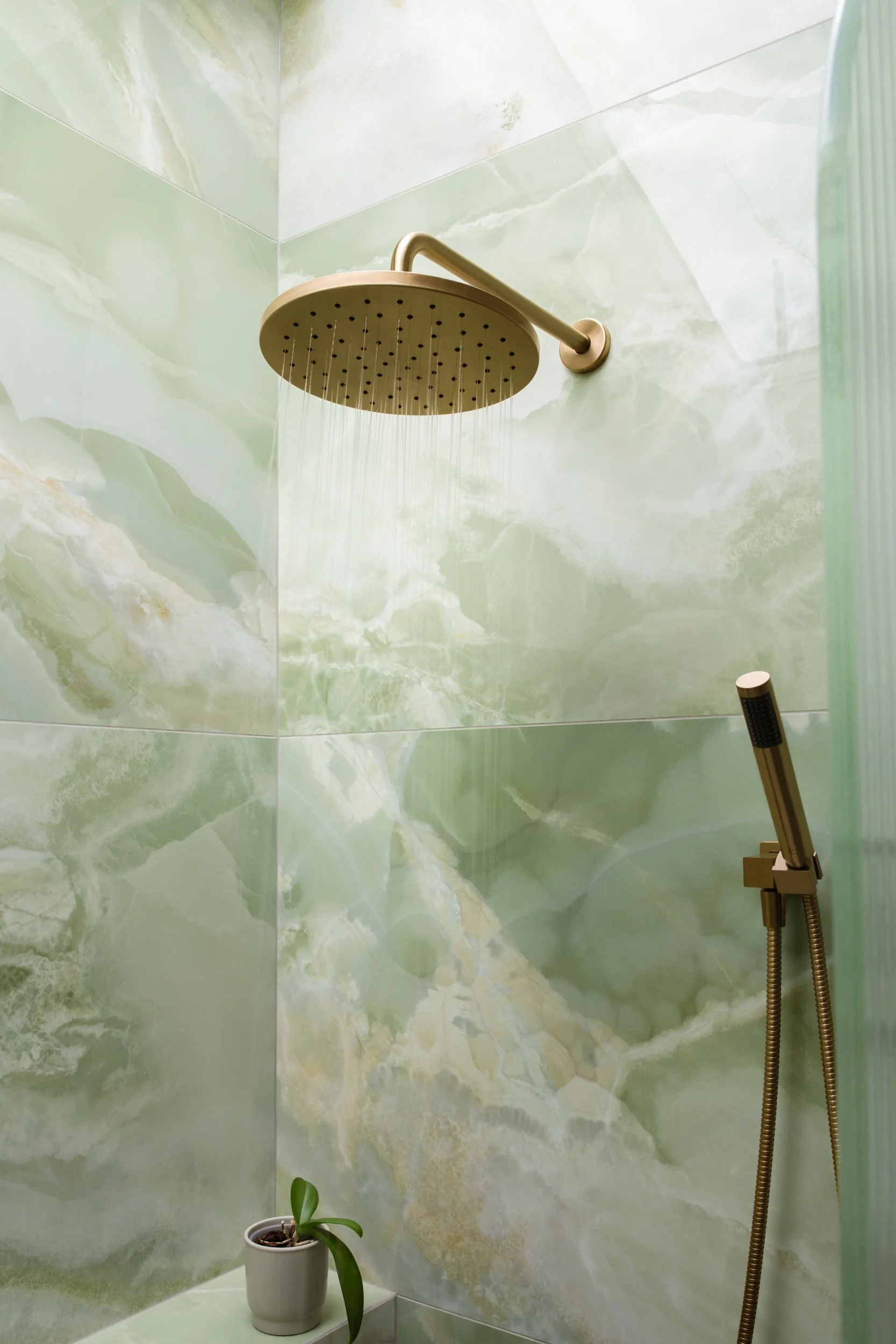 amanda-mary-photographer-interior-bathroom-design-west-kootenays-luxury-06.jpg