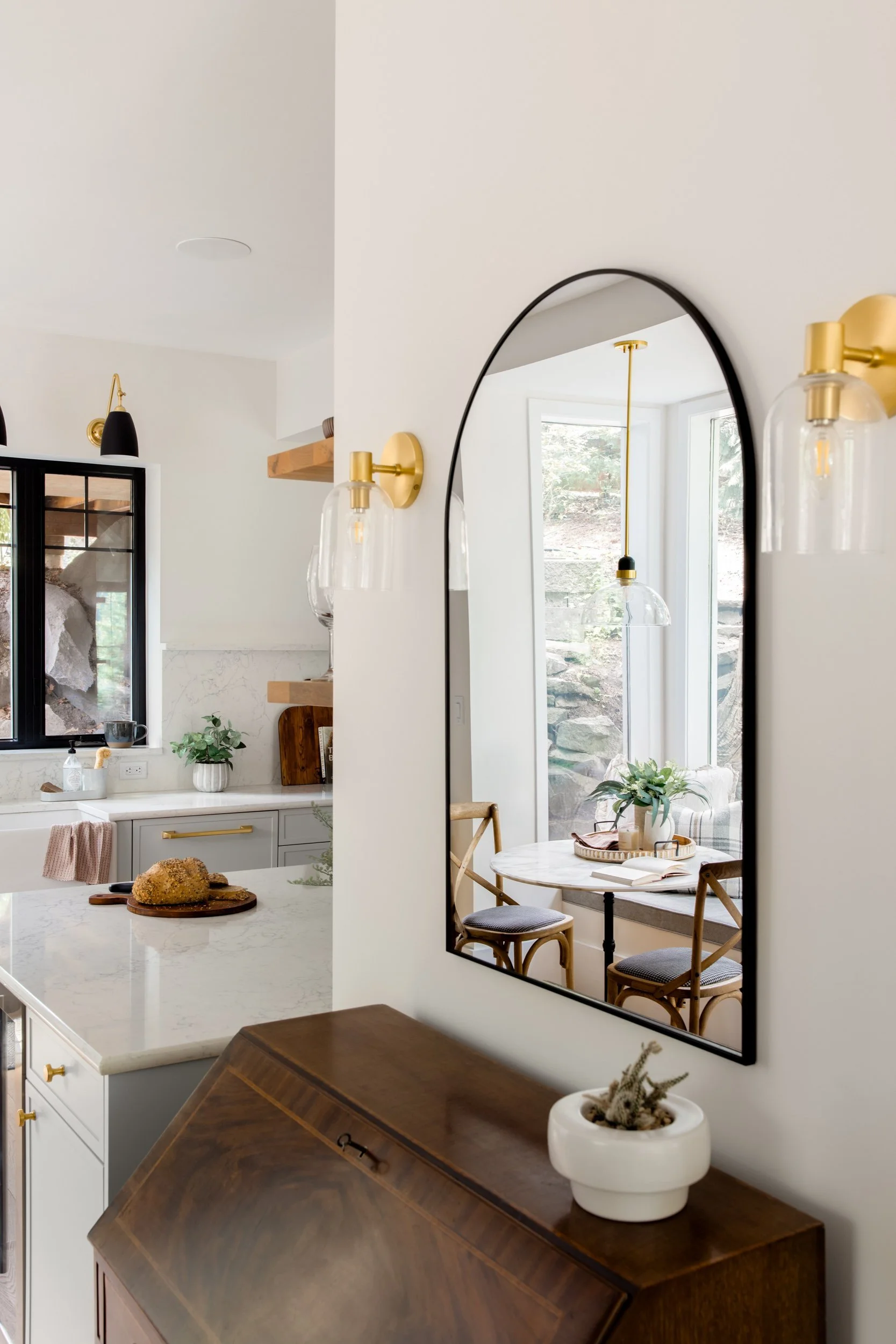 amanda-mary-photographer-interior-design-west-kootenays-kootenay-heritage-colonial-03.jpg