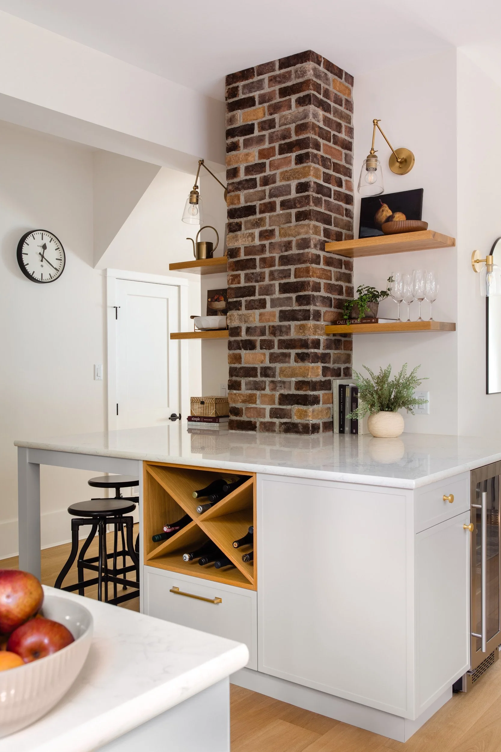 amanda-mary-photographer-interior-design-west-kootenays-kootenay-heritage-colonial-17.jpg