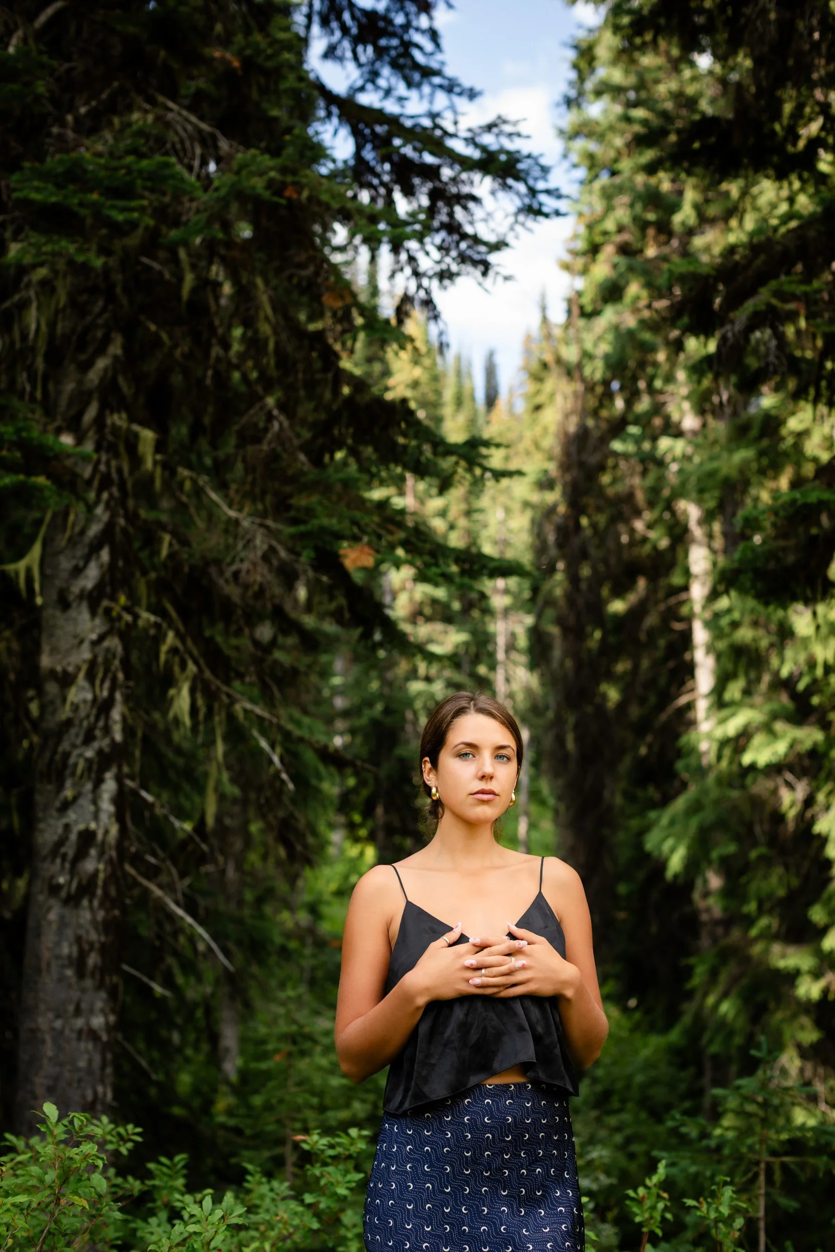 Amanda-mary-photographer-people-editorial-portrait-mountains-nelson-43.jpg