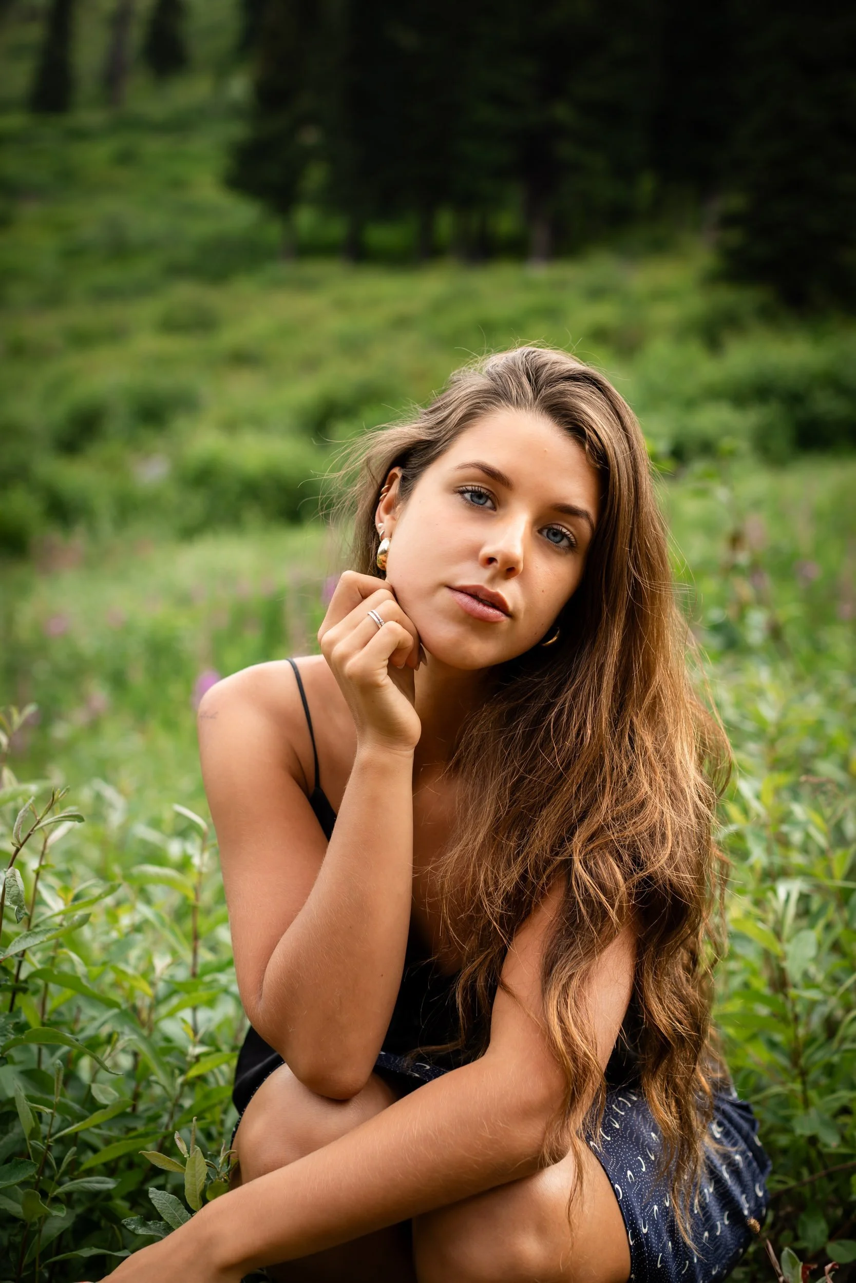 Amanda-mary-photographer-people-editorial-portrait-mountains-nelson-48.jpg