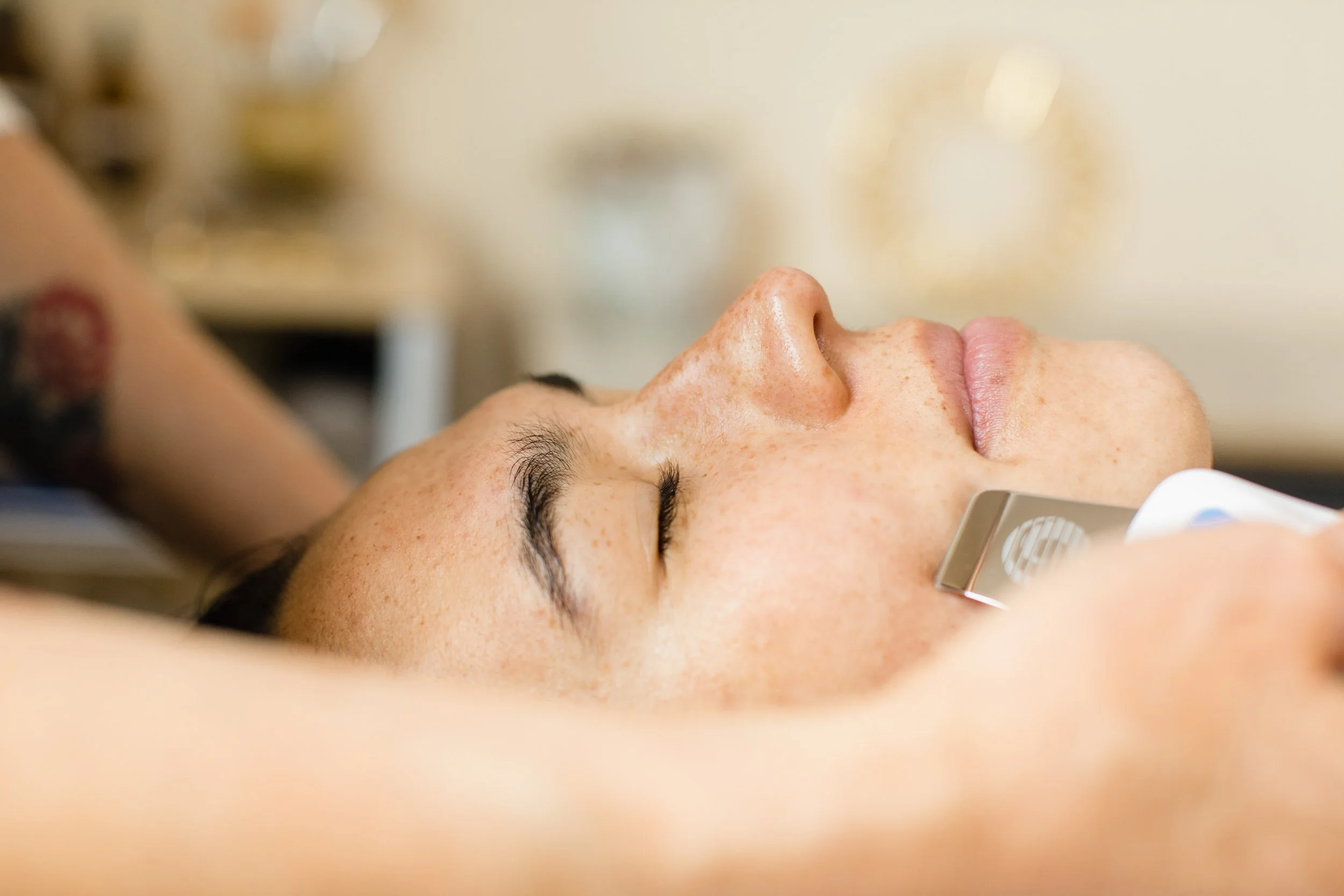 amanda-mary-photographer-brand-editorial-west-kootenays-skincare-campaign-45.jpg
