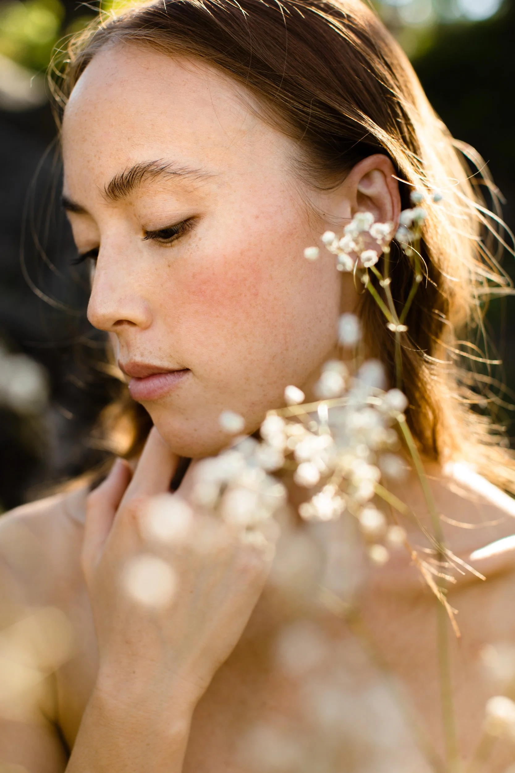 amanda-mary-photographer-brand-editorial-west-kootenays-skincare-campaign-04.jpg