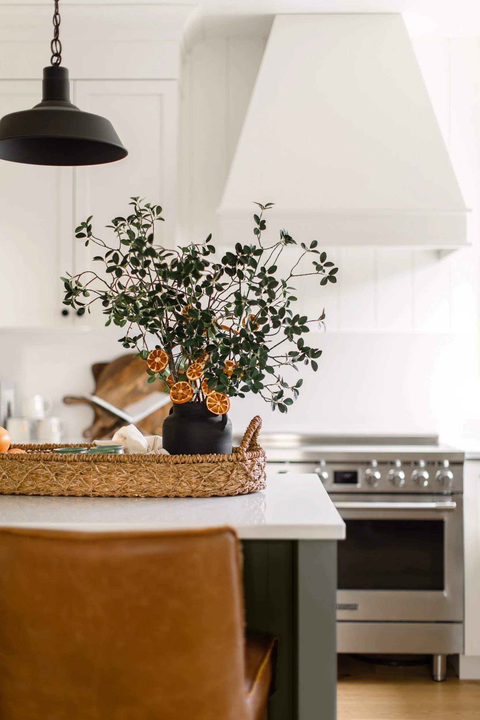 amanda-mary-photographer-interior-design-west-kootenays-farmhouse-kitchen-06.jpg