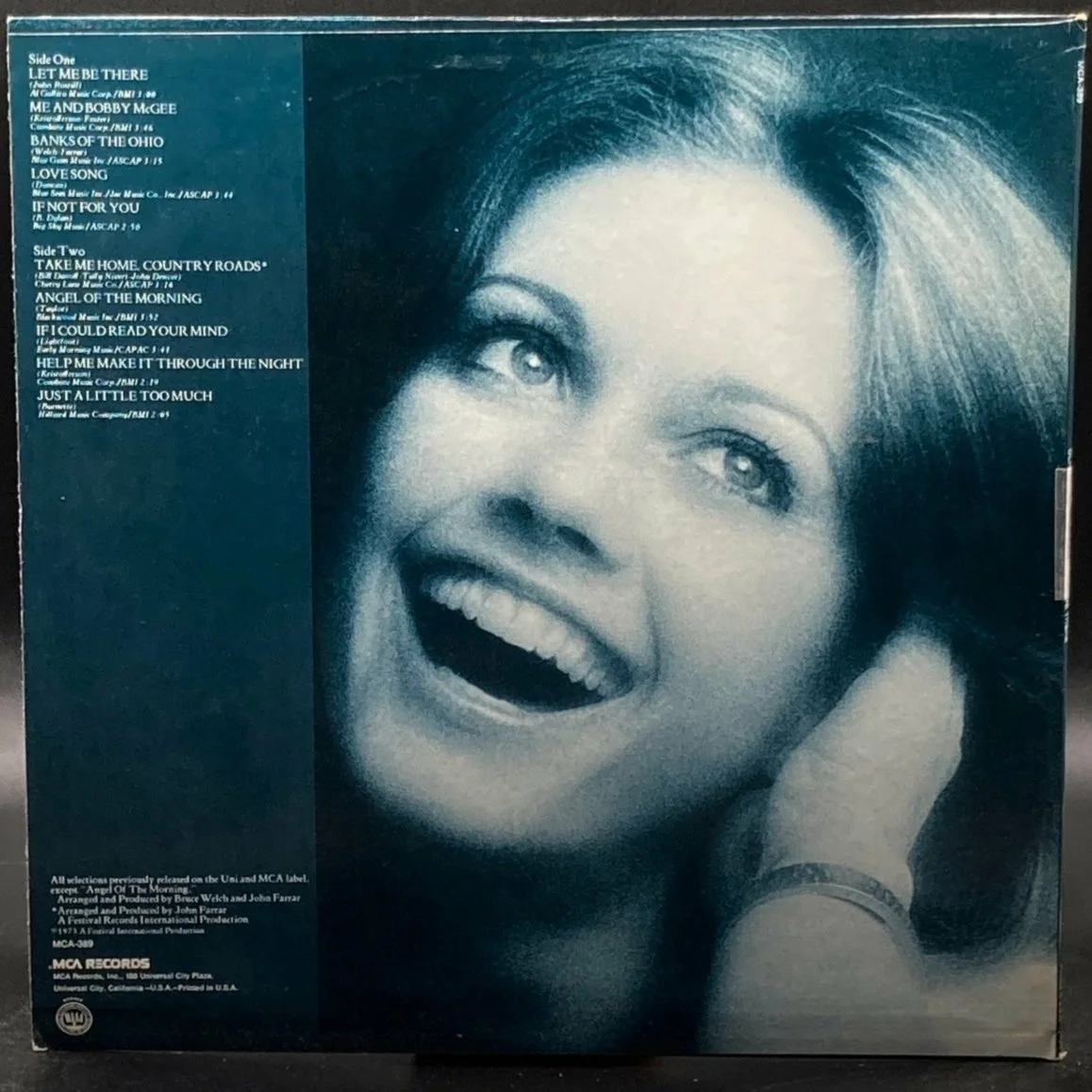 olivia-newton-john-let-me-be-there-245036.jpg