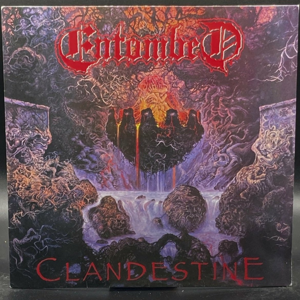 entombed-clandestine-686185.jpg