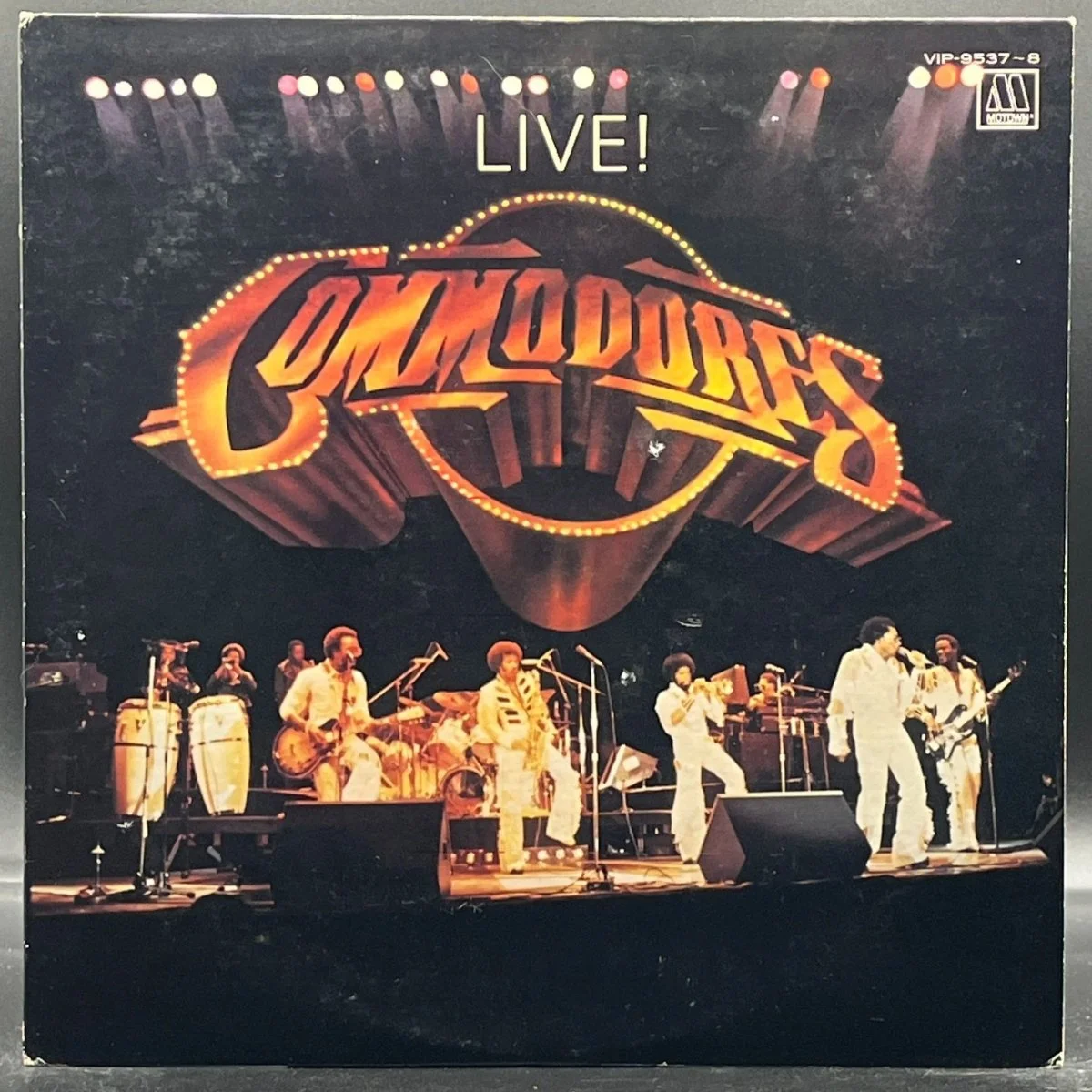 Commodores - Live!