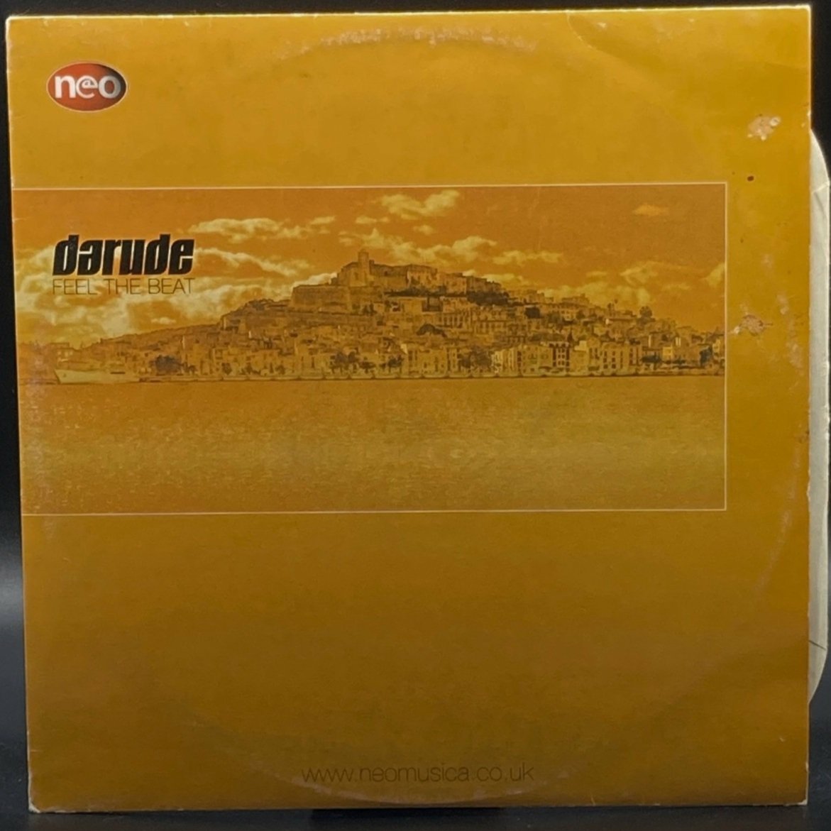 darude-feel-the-beat-single-736124.jpg