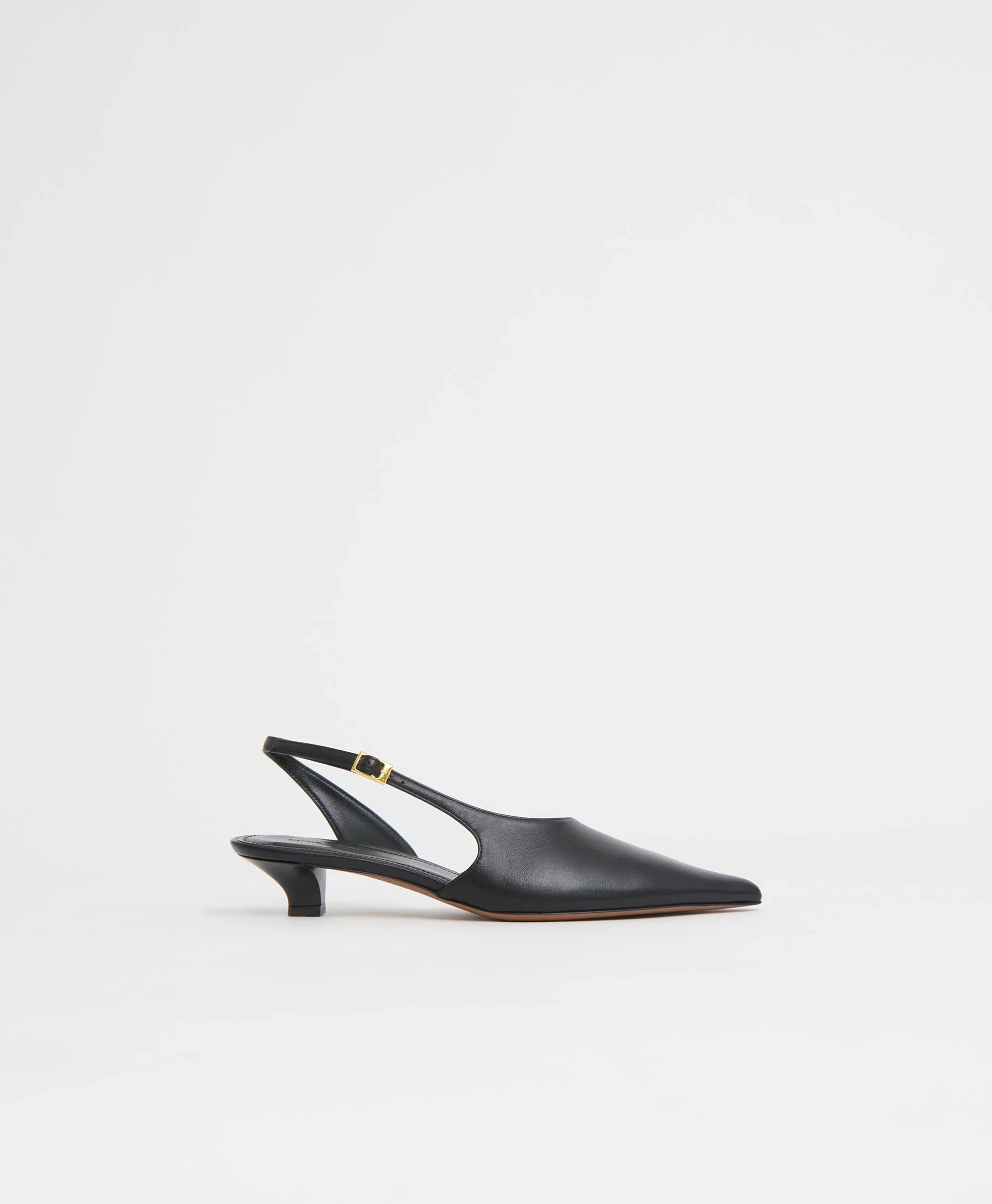 AW25_AnnaSlingback_Black_WF25F078NM_Detail1_e960fd0b-c827-49ec-857c-3671377b4899.webp