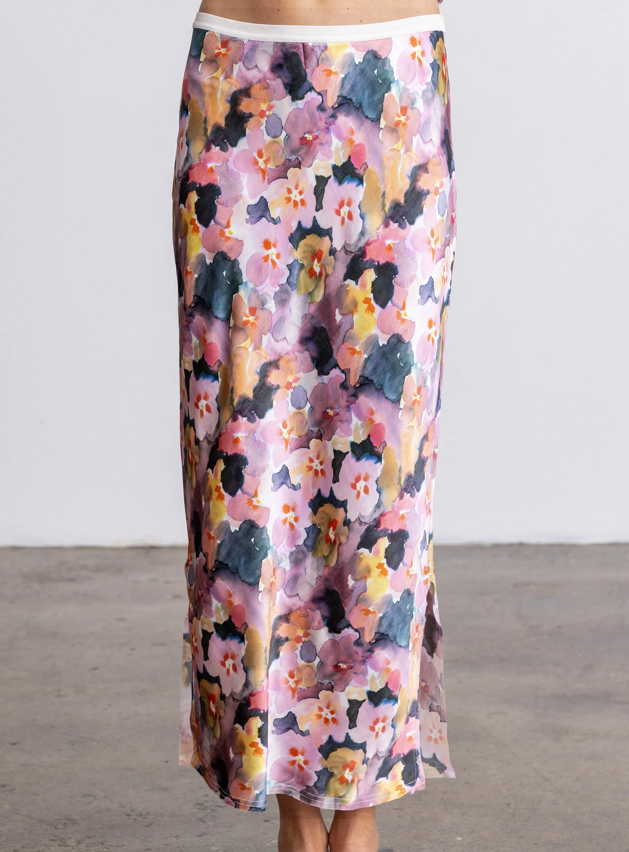 S193_flowerfullprint_front.jpg