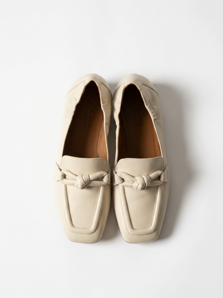 Cream Loafer with Ties