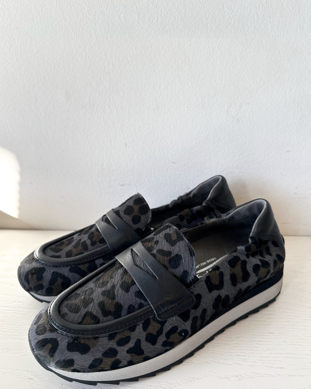 Leo Leopard Shoe