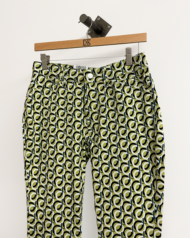 MAC_DreamSlim_LindenGreenPrint_5471-70_DeborahKents_5.png