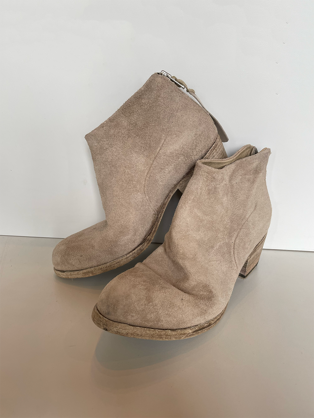 Shoto_WashedSuedeAnkleBootie_MaianoAvola_WashedCuoio_51261_DeborahKents_1.png