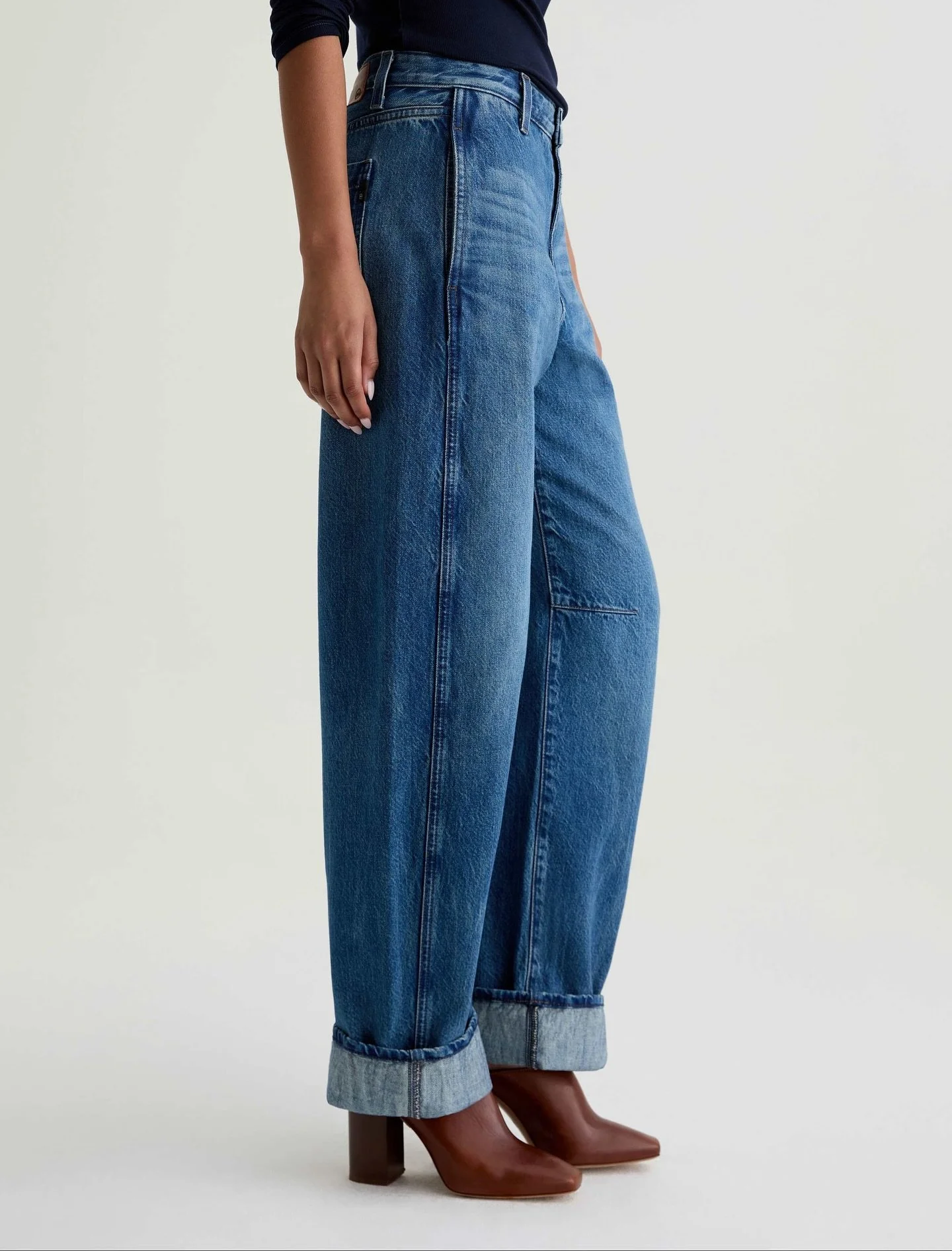 Fresh denim just in from @agjeans 
Meet the latest arrivals:
1. High-rise barrel pant with a cuffed hem
2. Low-rise wide-leg pant

Shop in-store &amp; online at www.deborahkents.com

&bull;
&bull;

#agjeans #deborahkents #tampashopping #tampaboutique