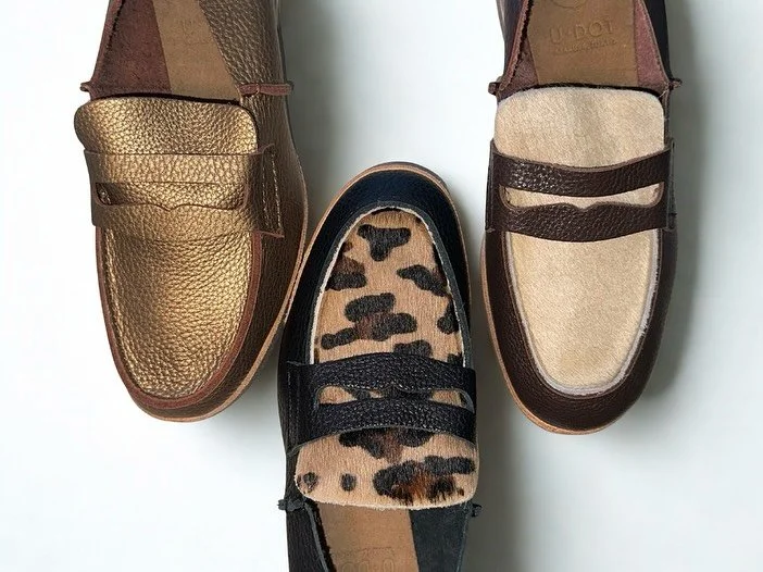 The latest @udot_official have arrived &mdash; refined craftsmanship, rich new colors, and endless styling potential. Your fall look starts here! 

#deborahkents #southtampastyle #luxuryboutique #udot #fallfashion #effortlesselegance #tampaboutique #