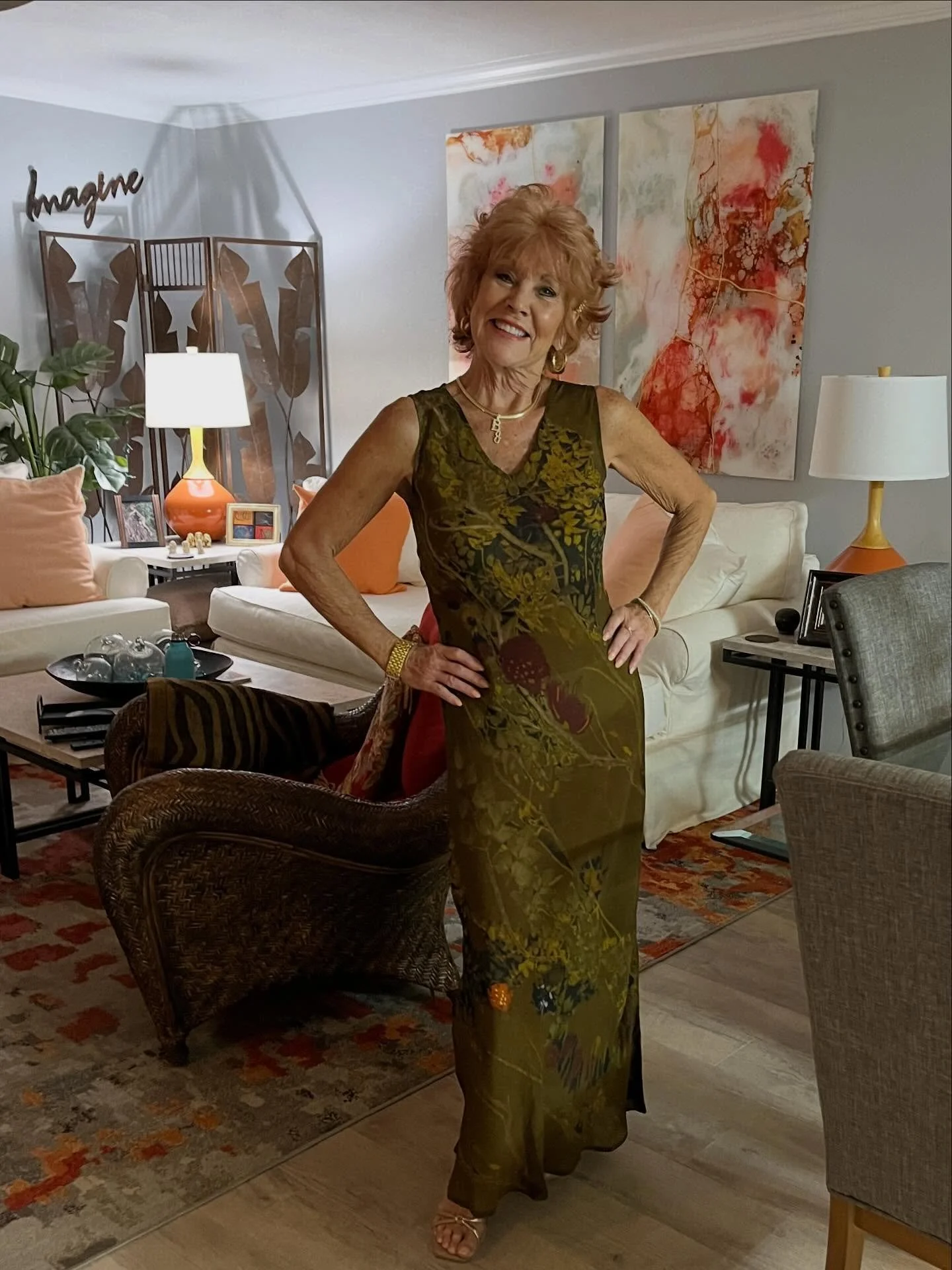Spotlighting our client BJ Brandt, who wore a stunning @yavi dress to the Tropical Nights cocktail party benefiting @keeptbb on 10/3! 🌿
At Deborah Kent&rsquo;s, we love celebrating our clients&rsquo; style while supporting local organizations that m