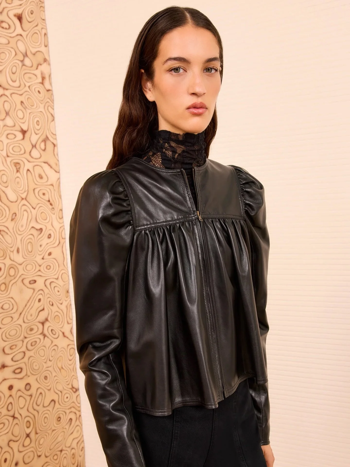 Some of our newest arrivals from @ullajohnson have officially stolen our hearts. From sculpted leather jackets to beautifully made dresses and blouses, each piece is a must-have for your holiday wardrobe. ✨
Stop by the boutique and discover the lates