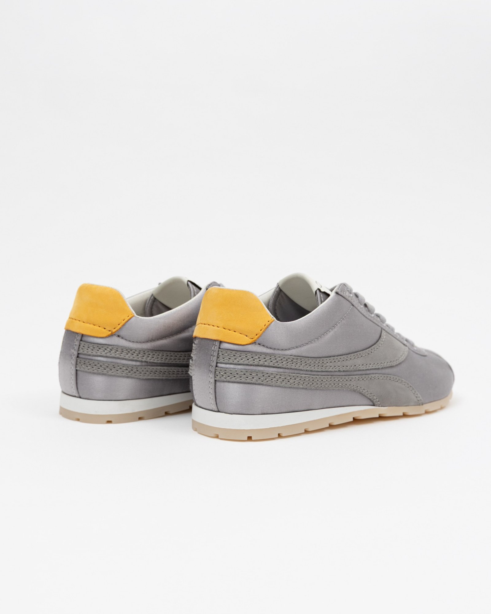ESSEX-BK-GREY-min.jpeg
