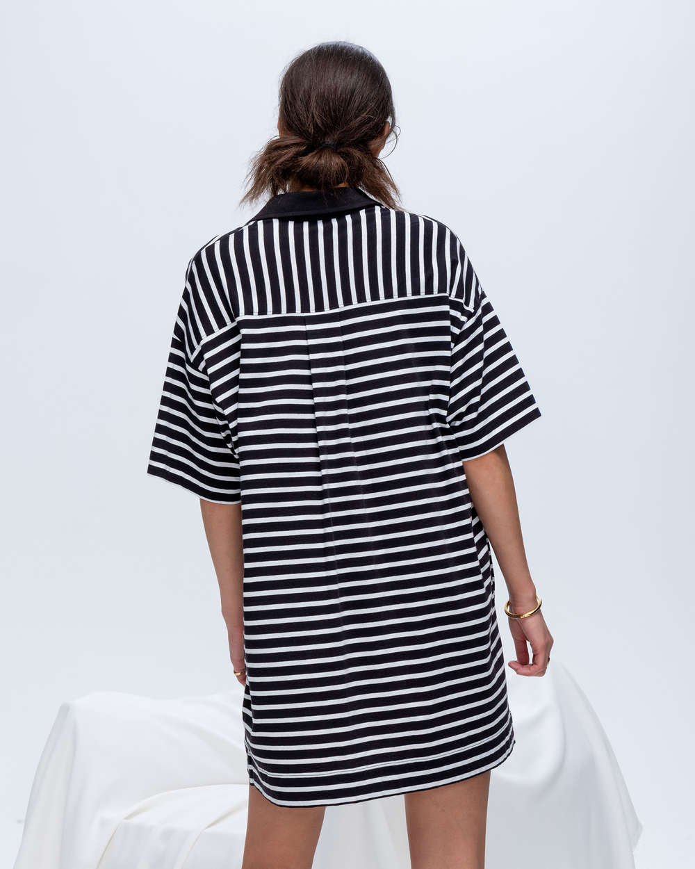 AW2552-GAB-BLACK_WHITE-MODEL_025-2-UPDATEd.png