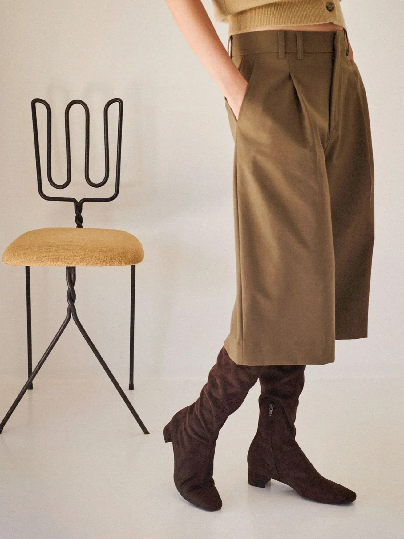 high-boot-flat-brown-suede-vegan-eneida-aw26-pedro-garcia-6-Desktop.webp